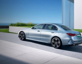 奔驰c350属于什么档次(奔驰c350轿车图片)