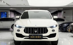 玛莎拉蒂mahenall,玛莎拉蒂mahenall车尾是艺术体字母