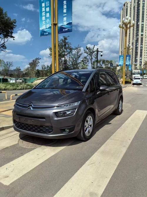 雪铁龙c4进口两门轿跑怎么样 雪铁龙c4两门轿跑多少钱