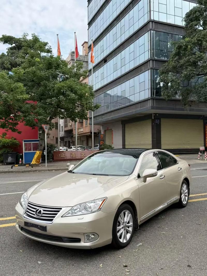 12年es240多少钱(2012款es240特别限量版好吗)