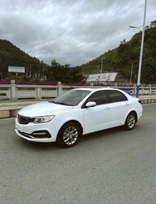 吉利远景2018款自动尊贵版/吉利远景15l自动挡尊贵版