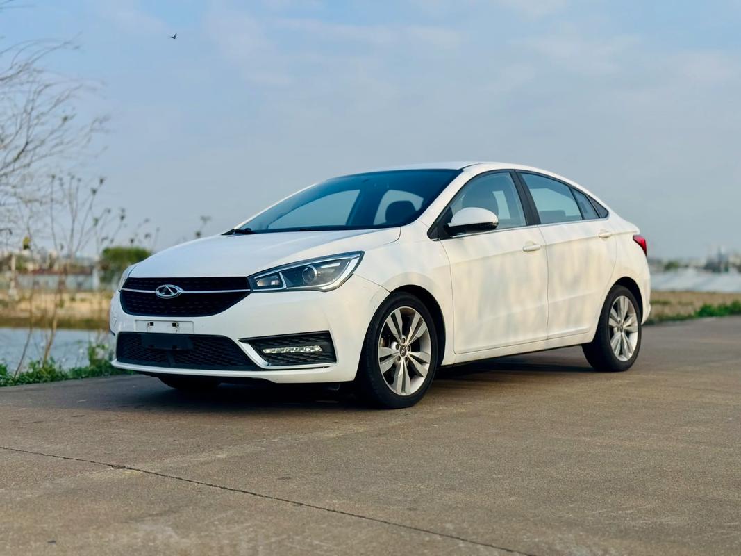 奇瑞艾瑞泽5手动挡落地多少钱(奇瑞艾瑞泽5手动低配落地价)