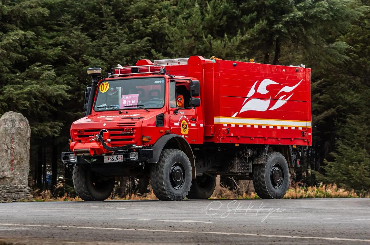 越野之王乌尼莫克价格(乌尼莫克越野车多少钱一台)