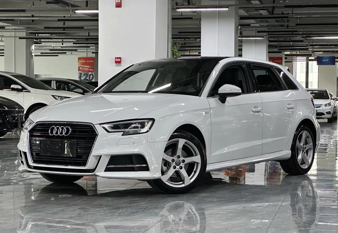 奥迪a3两厢旅行版,奥迪a3旅行版2020款