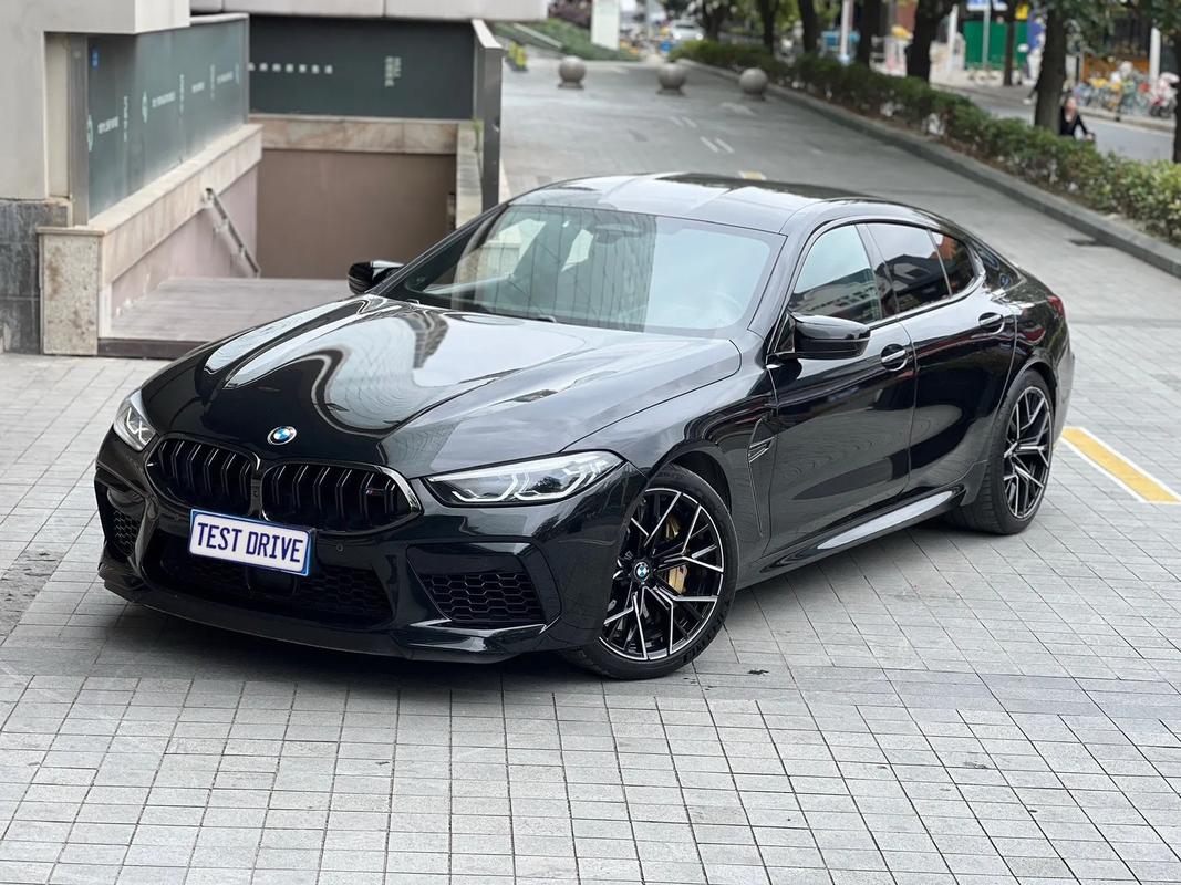 开宝马m8的都是什么人(宝马m8是性能车吗)