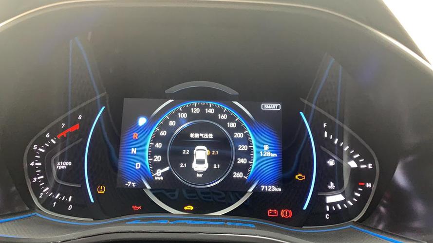 现代菲斯塔2019款 现代菲斯塔2019款胎压复位