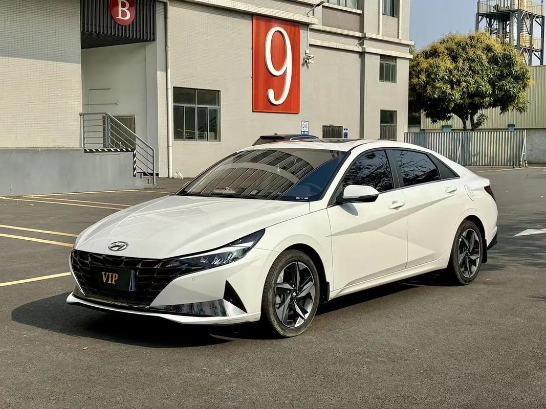 伊兰特自动挡多少钱(伊兰特2021款自动挡)