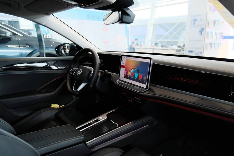 大众新迈腾 大众新迈腾内饰实景图