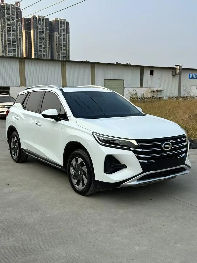 广汽传祺gs4最新价格(广汽传祺gs4报价及图)